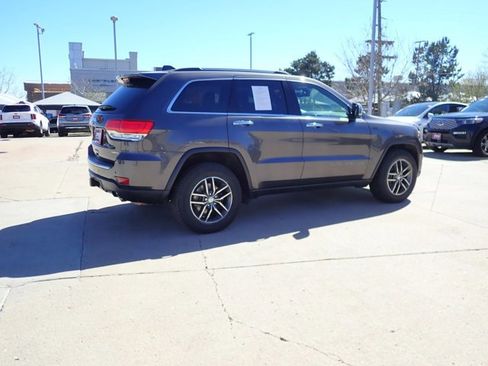 Used 2018 Jeep Grand Cherokee Limited w/ Luxury Group II image 4