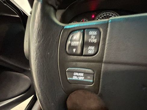 Used 2001 Chevrolet Monte Carlo SS w/ High Sport Appearance Pkg FWD image 87