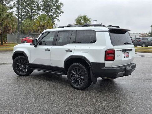 Certified 2024 Toyota Land Cruiser image 4