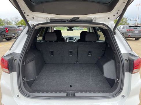 Used 2024 Chevrolet Equinox LT AWD/4WD image 13