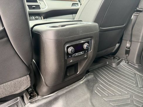 Used 2022 Chevrolet Tahoe High Country AWD/4WD image 19