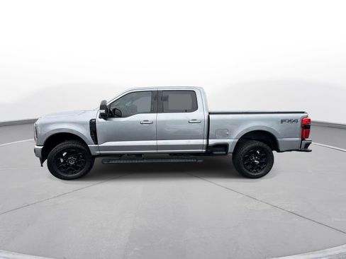 Used 2024 Ford F250 XLT w/ Black Appearance Package AWD/4WD image 9