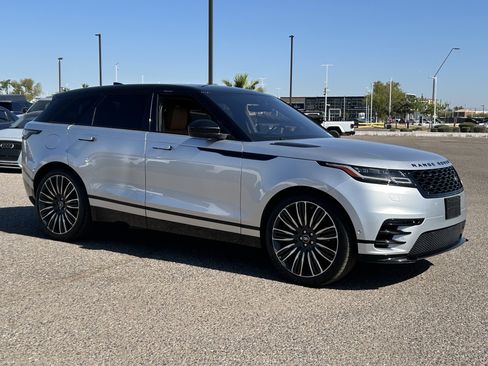 Used 2019 Land Rover Range Rover Velar R-Dynamic HSE image 7