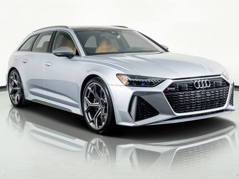 Used 2025 Audi RS 6 performance image 4