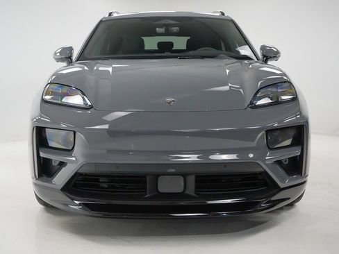 New 2025 Porsche Macan Turbo Electric image 6