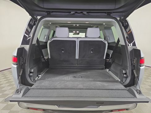 Used 2024 Rivian R1S Adventure AWD/4WD image 15