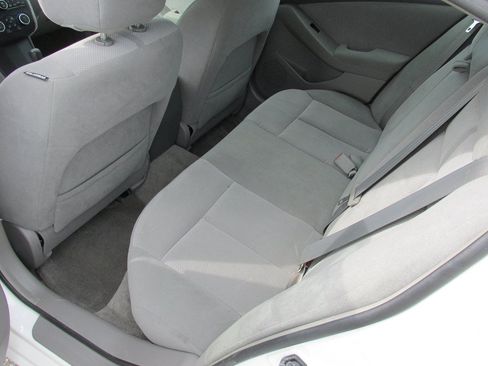 Used 2009 Nissan Altima 2.5 S w/ Emergency Aid Pkg FWD image 9