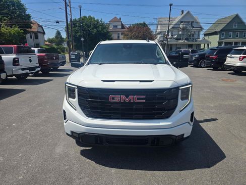 Used 2024 GMC Sierra 1500 Elevation w/ Preferred Package AWD/4WD image 19