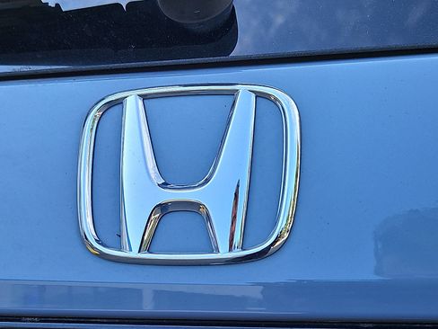 Used 2024 Honda Pilot Elite image 26