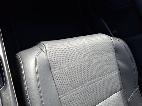 Certified 2021 Honda CR-V EX-L image 26