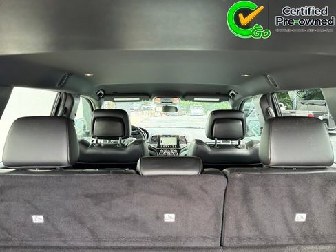 Certified 2021 Jeep Grand Cherokee Laredo X AWD/4WD image 21