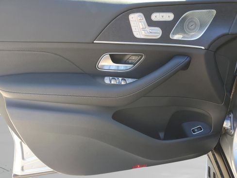 New 2026 Mercedes-Benz GLS 450 4MATIC image 19