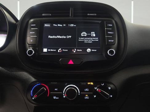 Used 2025 Kia Soul LX w/ LX Technology Package FWD image 16