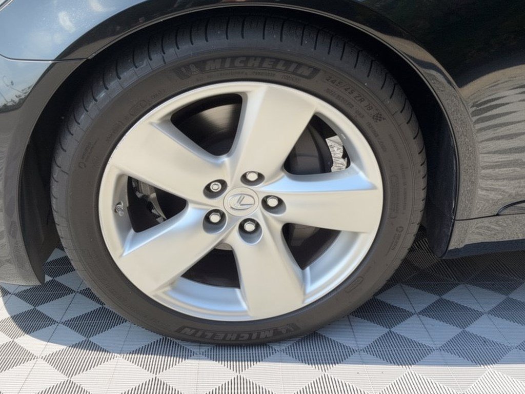 Used 2012 Lexus LS 460 w/ Comfort Pkg RWD image 13