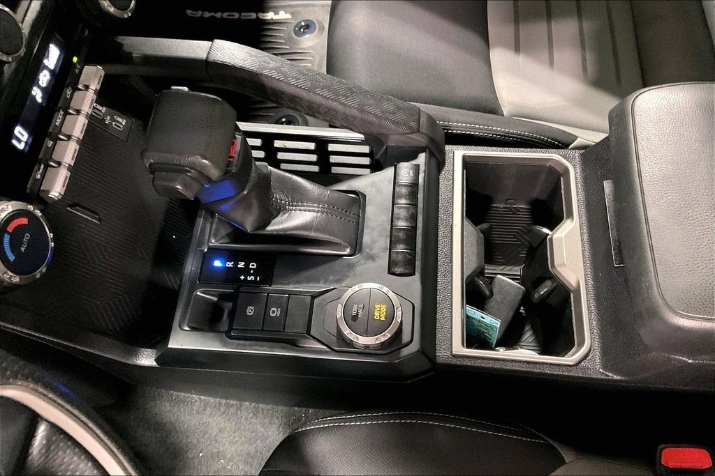 Used 2025 Toyota Tacoma TRD Sport RWD image 17