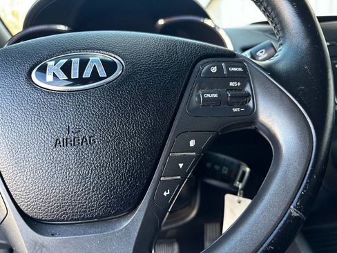 Used 2015 Kia Forte EX image 35