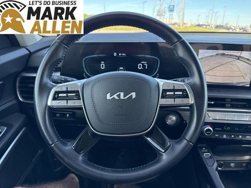 Used 2025 Kia Telluride S image 11
