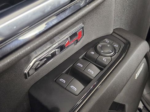 Used 2022 GMC Sierra 1500 AT4 w/ AT4 Premium Package AWD/4WD image 25