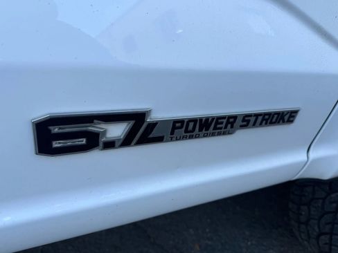 Used 2023 Ford F250 XL image 7