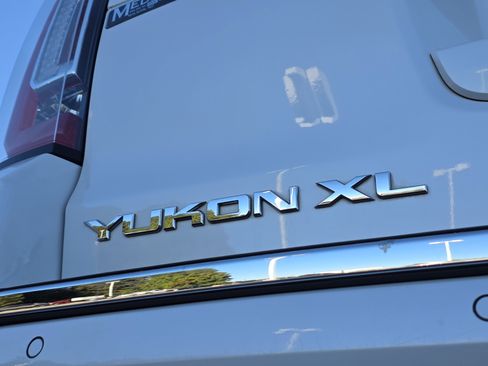 Used 2019 GMC Yukon XL Denali w/ Open Road Package image 53