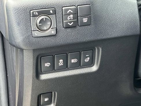 Used 2022 Lexus GX 460 Premium image 25