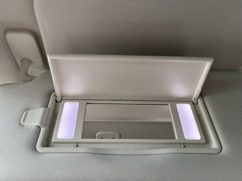 New 2025 Land Rover Range Rover SE image 43