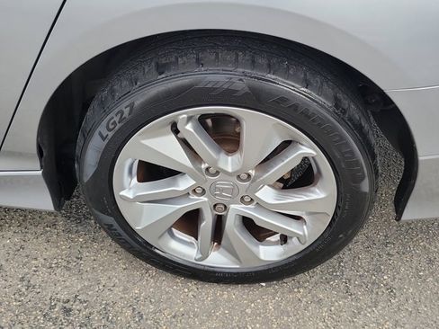 Used 2019 Honda Accord LX image 4