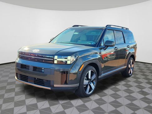 Used 2024 Hyundai Santa Fe Limited image 2