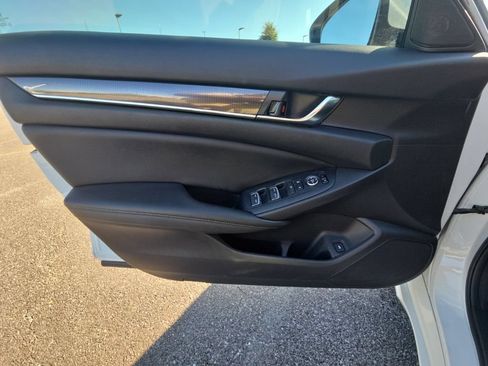 Used 2019 Honda Accord Sport image 25