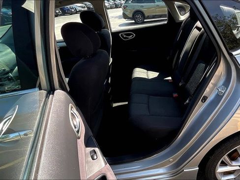 Used 2014 Nissan Sentra SR FWD image 29