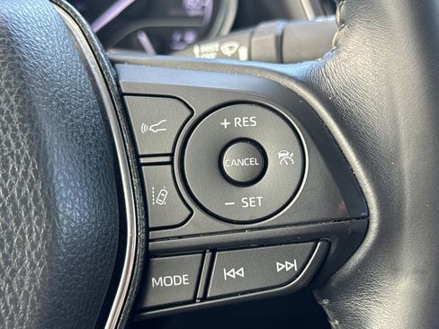 Used 2019 Toyota Camry SE FWD image 30