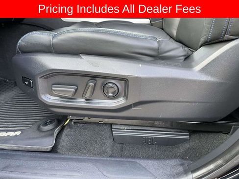 Used 2024 Toyota Tundra Platinum AWD/4WD image 20