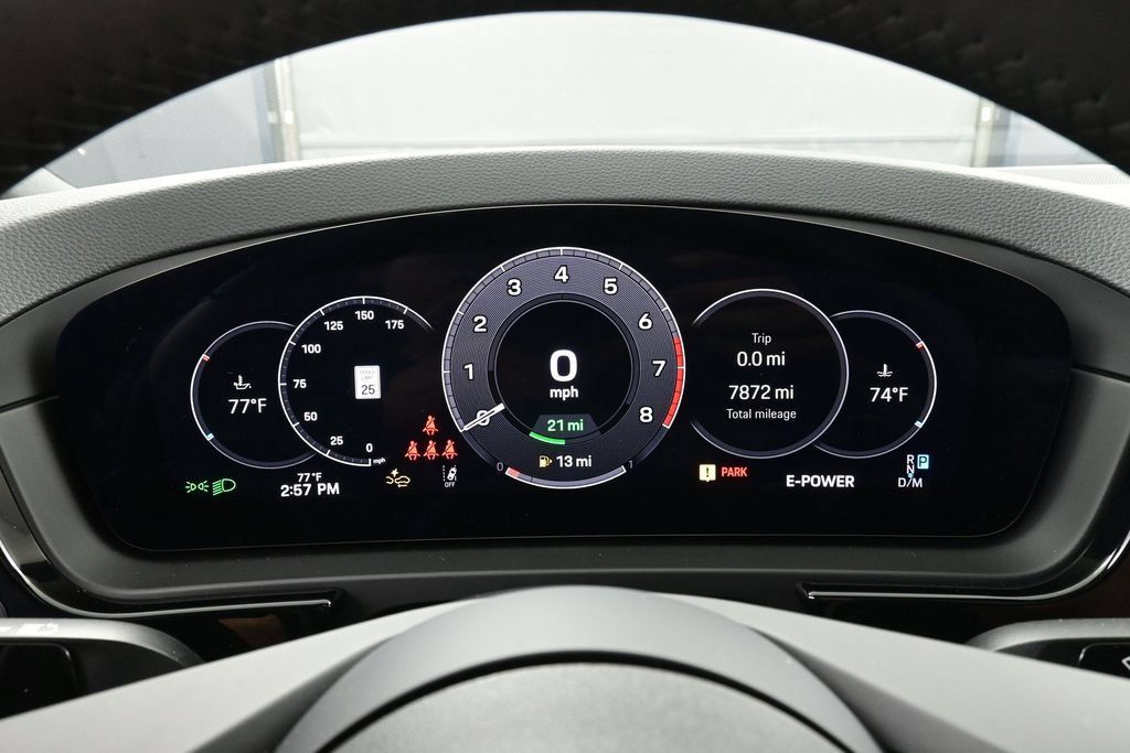 Certified 2025 Porsche Cayenne E-Hybrid Coupe AWD/4WD image 19