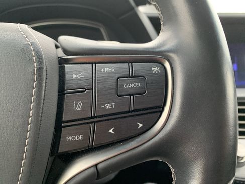 Used 2018 Lexus LS 500 AWD image 20