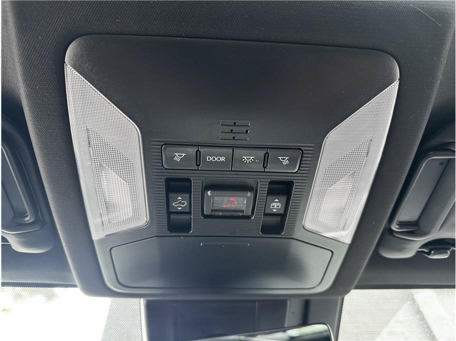 Used 2021 Toyota RAV4 XSE AWD/4WD image 29