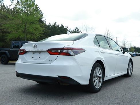 Used 2024 Toyota Camry LE image 6