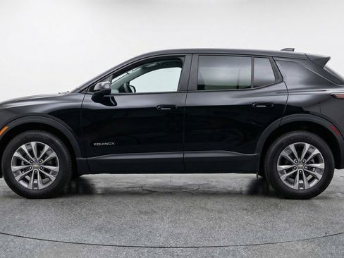 Used 2025 Chevrolet Equinox LT image 5