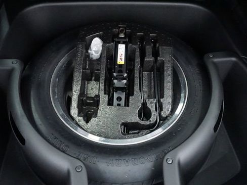 Certified 2019 Jeep Grand Cherokee Limited w/ Luxury Group II image 26