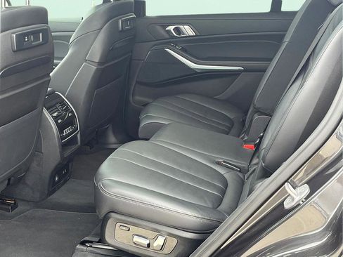 Used 2022 BMW X7 xDrive40i image 34