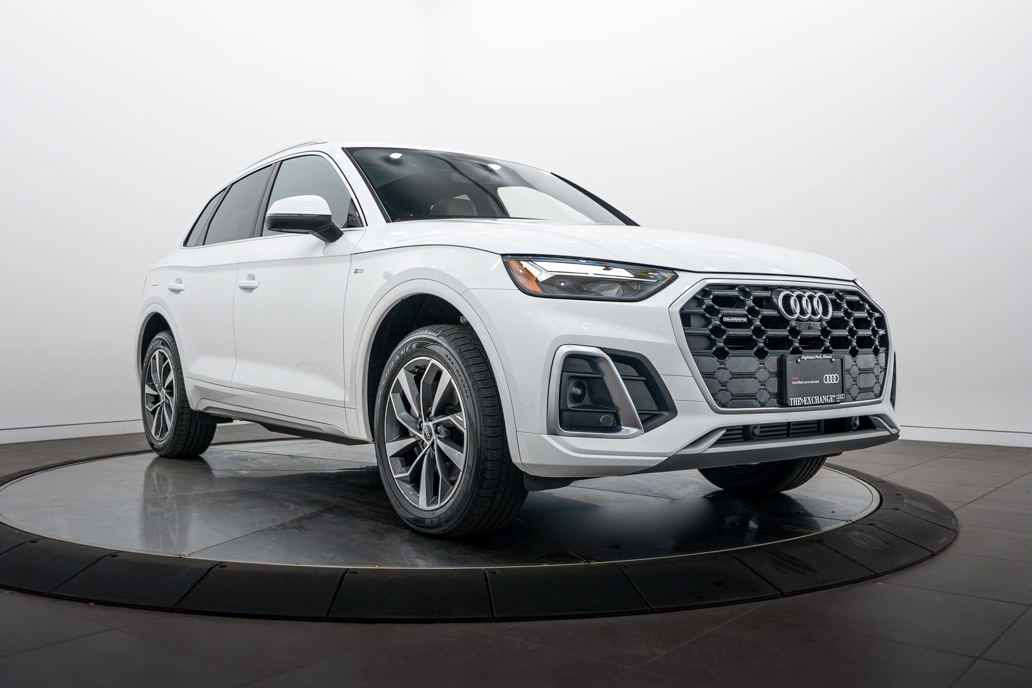 Certified 2024 Audi Q5 2.0T Premium Plus AWD/4WD image 1
