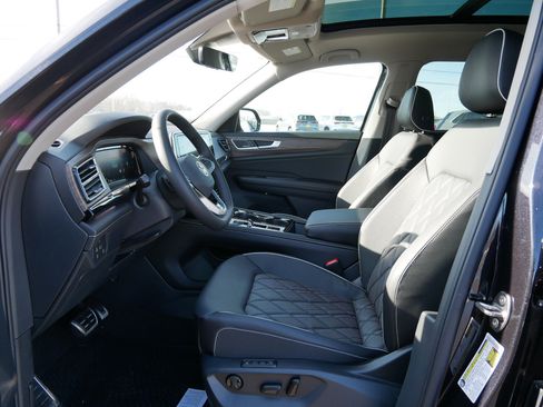 New 2026 Volkswagen Atlas SEL Premium R-Line image 5