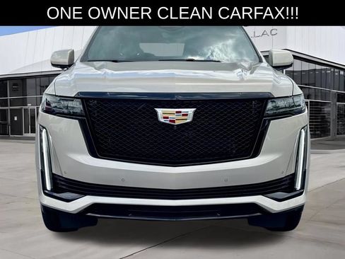 Certified 2024 Cadillac Escalade Sport w/ Touring Package AWD/4WD image 4