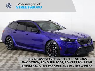 Used 2025 BMW M5 Touring video 1