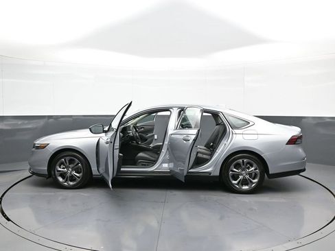 Certified 2025 Honda Accord EX-L image 41