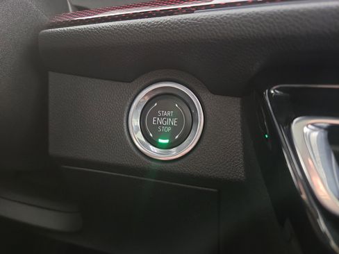 Certified 2025 Chevrolet Traverse RS w/ LPO, Floor Liner Package image 27