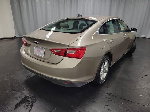 Used 2022 Chevrolet Malibu LS image 9