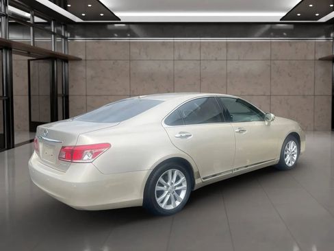 Used 2011 Lexus ES 350 FWD image 3