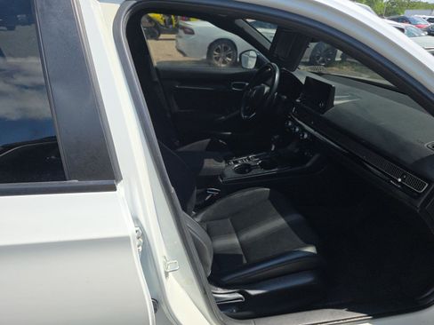 Used 2022 Honda Civic Sport image 4