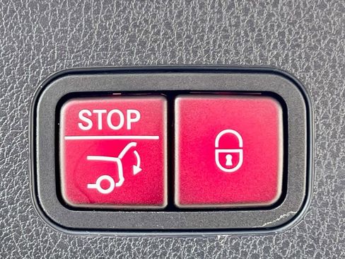 Certified 2022 Mercedes-Benz GLB 250 GLB 250 image 36