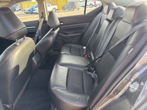 Used 2024 Nissan Altima 2.5 SR FWD image 24